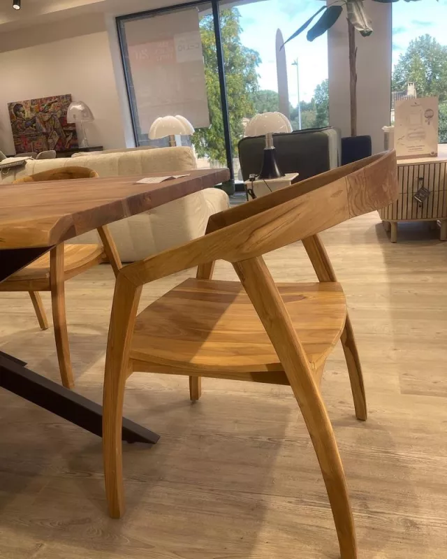 Magasin de meubles, Ghisonaccia, Maison Mancini