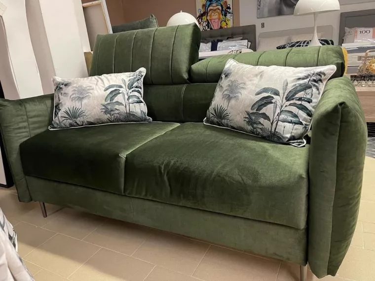 Quel canapé familial choisir afin d'optimiser l'espace d'un salon assez petit ?, Ghisonaccia, Maison Mancini